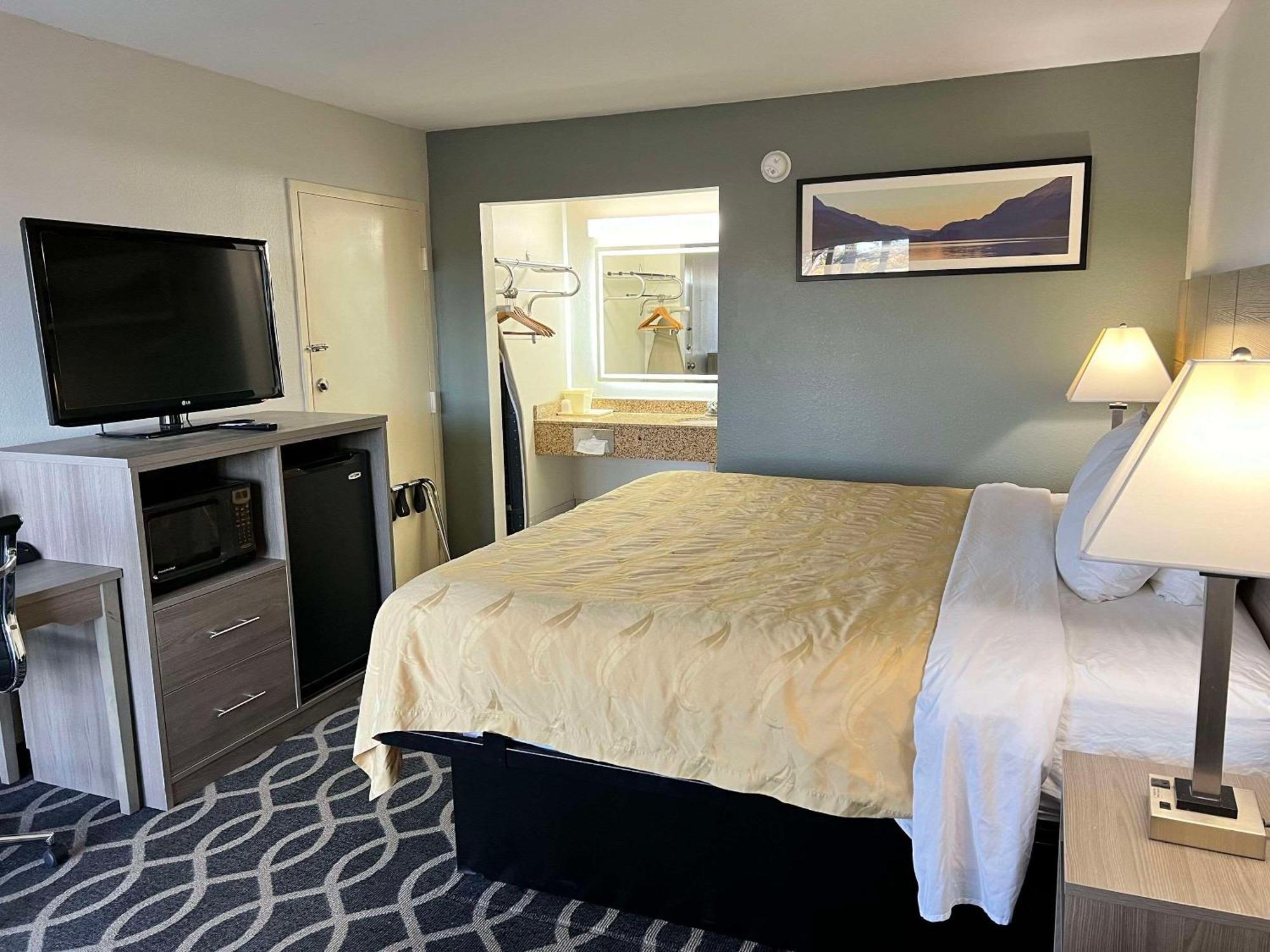Quality Inn Manning I-95 Экстерьер фото